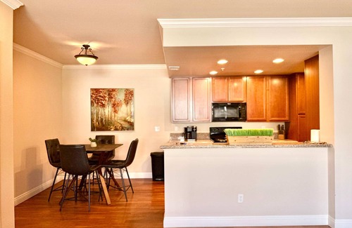 Reno/Tahoe Airport Apartment | New Cozy 1BR Apt With Gym Sauna Heated Pool Access