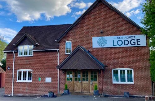 Landford House | New Forest Lodge