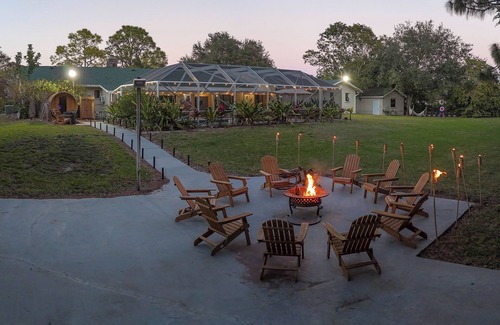 Hunt Club House | NEW Green House - Luxury 4BR 9 Beds Retreat | Pool | Spa | Sauna | Cold Plunge | RV