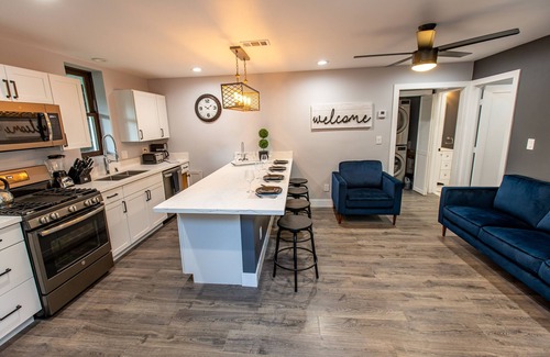 Hillcrest Condo | NEW! Hot Tub, Next to Convention C, Little Italy and Balboa! Families Welcome