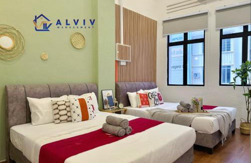 Kampung Jawa House | NEW! I 2BR I Playground Kids Friendly I 5-11pax I 10min walk Jonker I BY Alviv