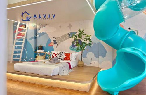 Kampung Jawa House | NEW! I 2BR I Playground Kids Friendly I 5-11pax I 10min walk Jonker I BY Alviv