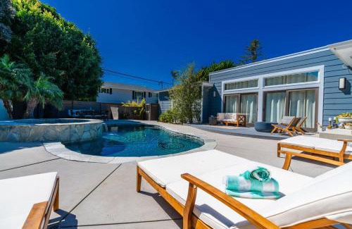 Lower Hermosa House | New La Jolla Surf Villa Pool and Spa