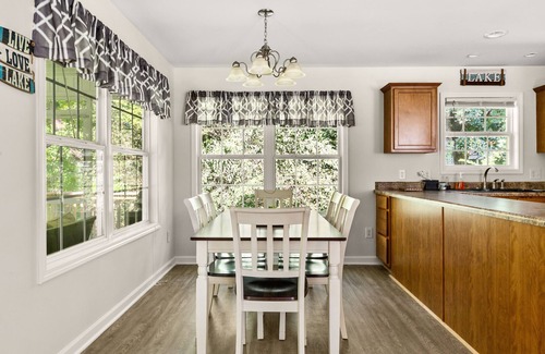 Seneca House | NEW! Lakehouse Retreat near Clemson