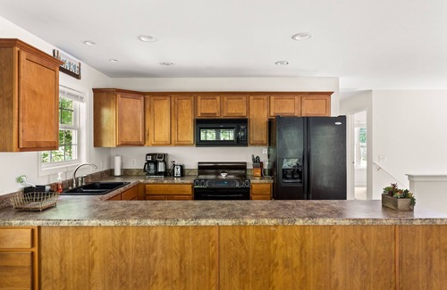 Seneca House | NEW! Lakehouse Retreat near Clemson