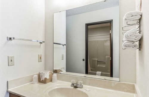 Boulder Junction Apartment | NEW LISTING! 105 Two Queen Room with Jetted Tub/Woodland View by RedAwning