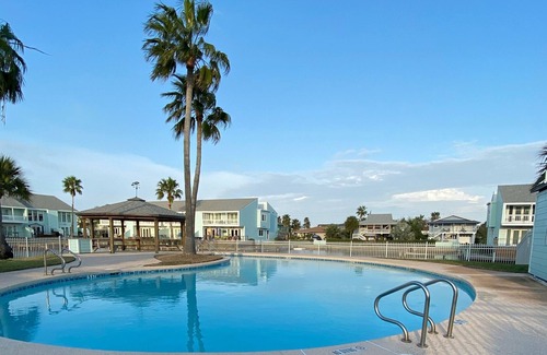 Key Allegro Condo | *NEW Listing* Beautiful First Floor Waterfront Condo in Key Allegro