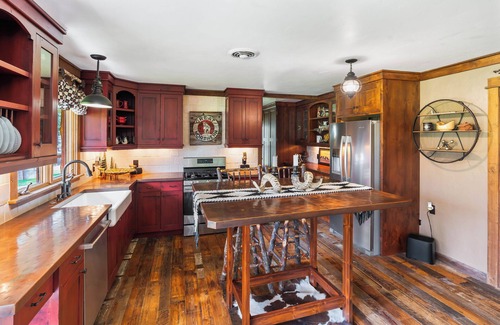 Whitefish Cabin | New listing! Beautiful Whitefish property