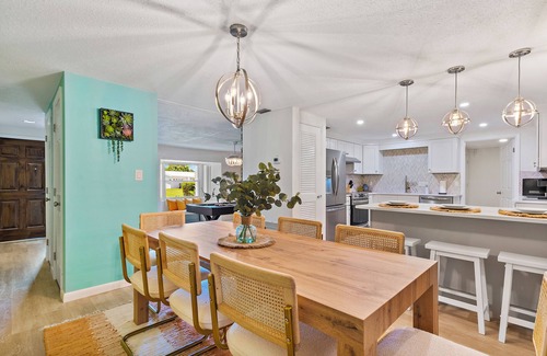 Bayshore Gardens House | New listing discount! Beautiful house close to Anna Maria Island and Siesta Key.