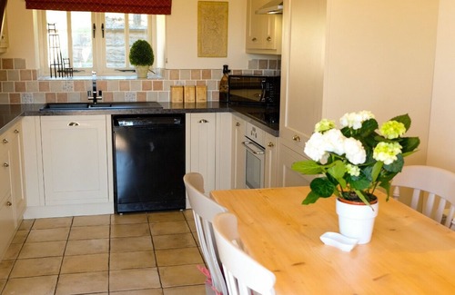 Hulland Ward Cottage | NEW LISTING! Dog-friendly Cottage in the Derbyshire countryside