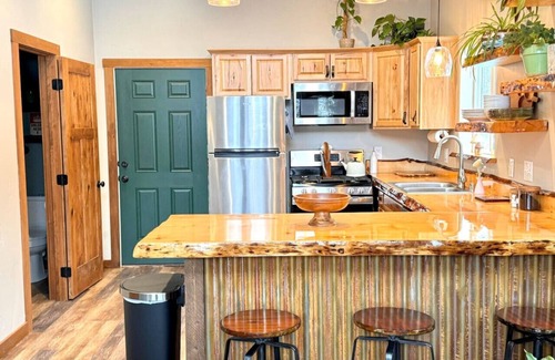 Fishhook Cabin | NEW-Little Susitna Hideaway