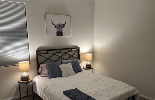 Los Lunas House | New Los Lunas Home 5 min from Facebook and Los Lunas.