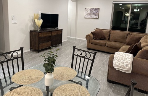 Los Lunas House | New Los Lunas Home 5 min from Facebook and Los Lunas.