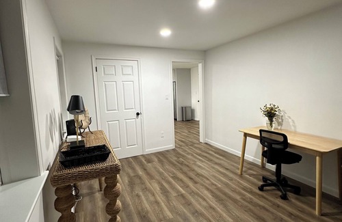 Ephrata Apartment | New! Lux 1BR APT at Square in Downtown Ephrata with WiFi, Mini Splits