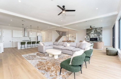 Port Isabel House | NEW LUXURY 4,000 SF Waterfront Home w/Pool , Sleeps 20