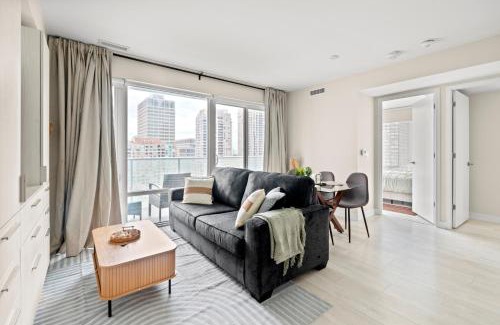 Church and Wellesley Apartment | New Panoramic view 2BD & Den in Downtown Toronto