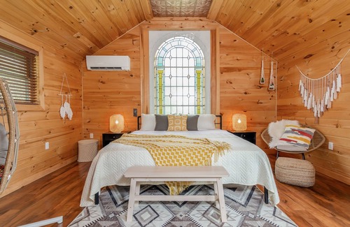 Ithaca Hotel | New Park Event Venue & Suites