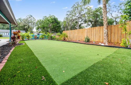 New Port Richey House | New Port Richey Downtown Delight!