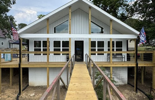 Double Springs House | New REDEEMED Lakehouse. Walk out the front door to the dock