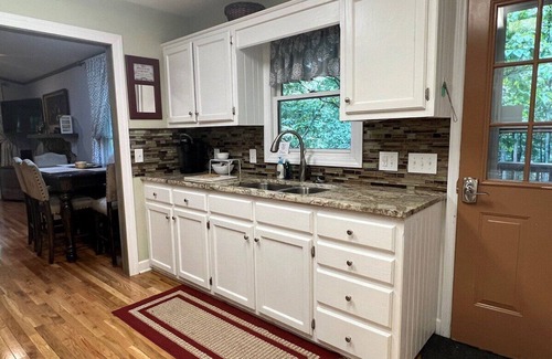 West Jefferson House | New River Haven - West Jefferson, NC