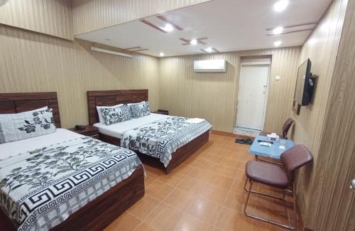 PECHS Apartment | New Royal Palace Inn