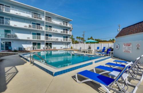 New Smyrna Beach Apartment | New Smyrna Beach Condo with Pool and Beach Access!