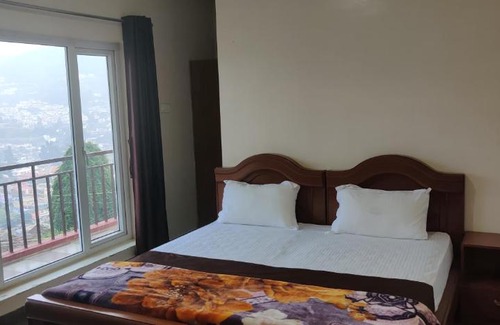Pudumund House | New Summit villa