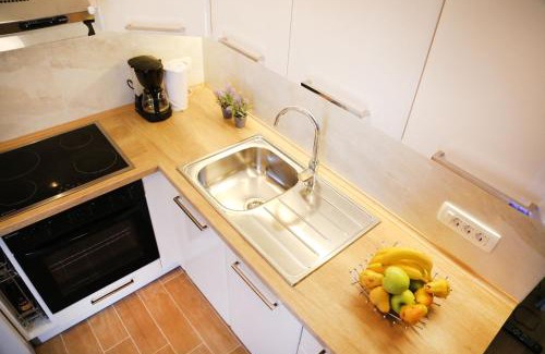 Municipality of Omisalj Apartment | New, sunny apartment surrounded by nature
