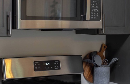 Midway House | NEW! The Blue Bungalow: Fully renovated 4BR, 2BA home with cozy Minnesota vibes.