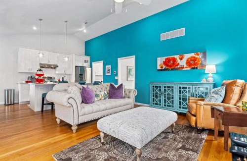 Cape Saint Claire Apartment | New The Pool Loft at Poplar Hill