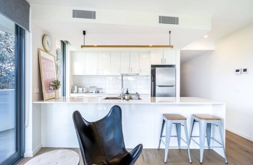 Dickson Apartment | New to VRBO: Modern Apt w/Pool|Gym|BBQ Access