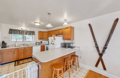 North Creek House | NEW! Uncas 16N - Spacious & Scenic Townhome by The Summit at Gore Mountain