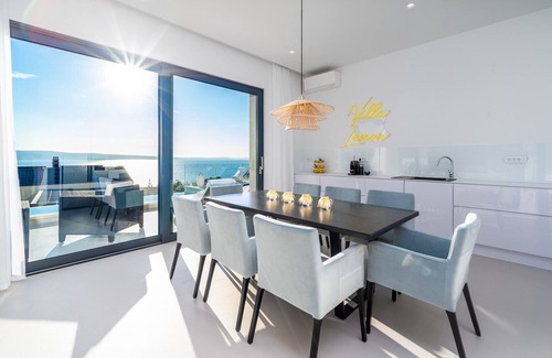 Jesenice Villa | NEW! Villa Lemon with heated infinity Pool, a Hot tub, a Cinema room, sea views, 6 pax
