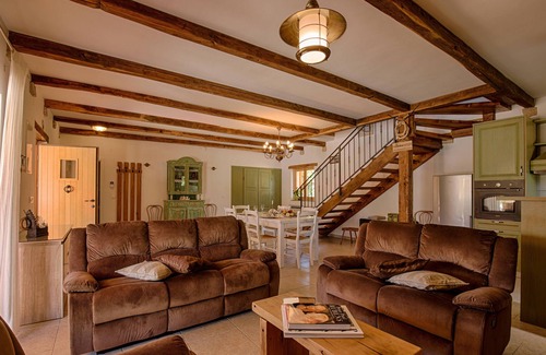 Kras Villa | New villa with pool, garden, children's playground -TRAVELER Reiseburo Krk - ID 2179