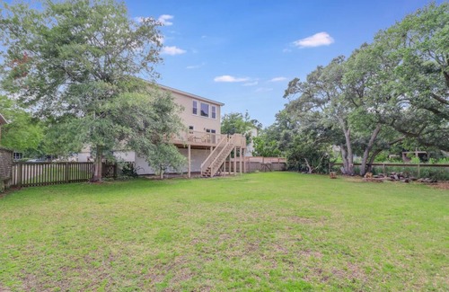 Charleston House | NEW Waterfront Charleston Home! 10 mins from the Beach & Downtown!