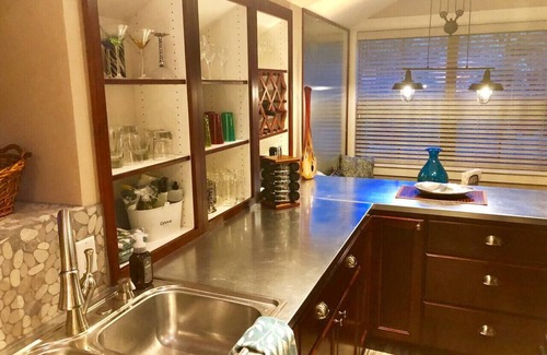 Southwest Bend Condo | NewBuiltChaletGreatLocation3minDrive>OldMill/Music