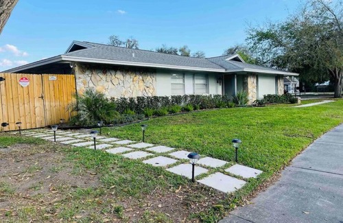 Conway Apartment | NewCentrally Located 1 Bedroom Loft Apart Orlando.