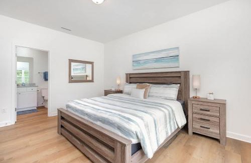 Denver House | NewDuplex! 6Bed 5Bath - HotTubs - Sleeps 12!