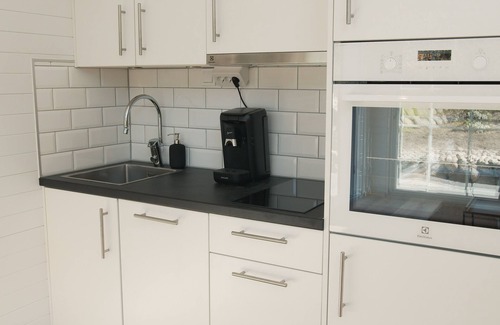 Saro Cabin | Newly built guest house near nature and the sea