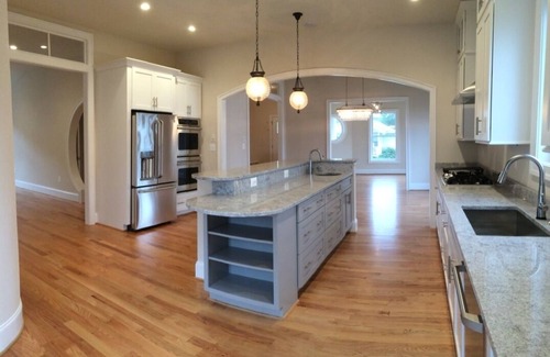 Nauck House | NEWLY BUILT Large Single Family Home in Arlington