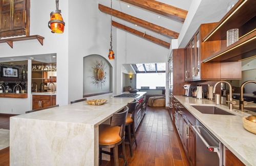 Sun Valley Condo | Newly Listed Luxury Penthouse – Hike, Ski & Relax in Style