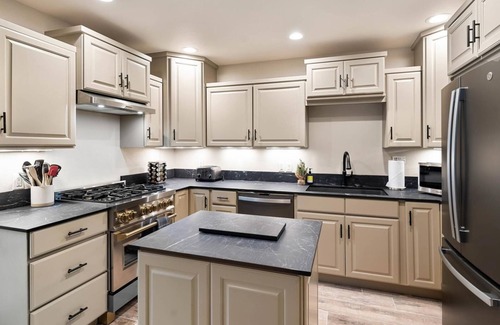 Whitefish House | Newly Remodeled! Townhome with Ski Access & Private Hot Tub!