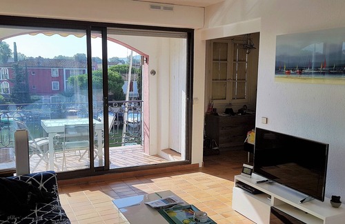 Port Grimaud Apartment | Newly renovated 2-room apartment in "Venise Provençale".