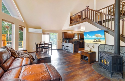 Maple Falls Cabin | Newly Renovated Rustic Modern A-Frame Cabin Near Mt Baker & Silver Lake