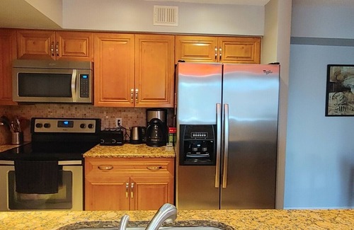 Villages of Palm Beach Lakes Condo | Newly Renovated West Palm Beach Condo