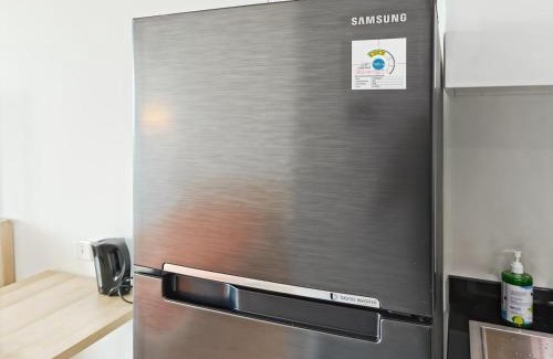 Jakarta Apartment | Newly South Gate Studio Apt with Pool, Gym Netflix by 2ndHome