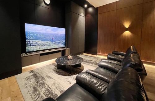 Jakarta Apartment | Newly South Gate Studio Apt with Pool, Gym Netflix by 2ndHome