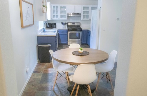 Mountain View House | Newly updated! 4Bdrm, Office, 3 Full Baths, Big yard, Close to everything!