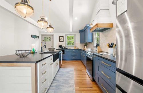 Eastham House | Newly Updated Home Close to Beaches