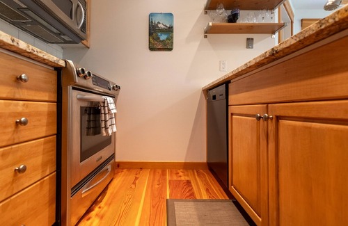 East Kootenay Condo | Newly Updated & Steps to the Resort | Ski In